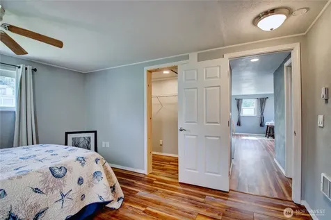 818 Serene View Road Camano Island WA 98282