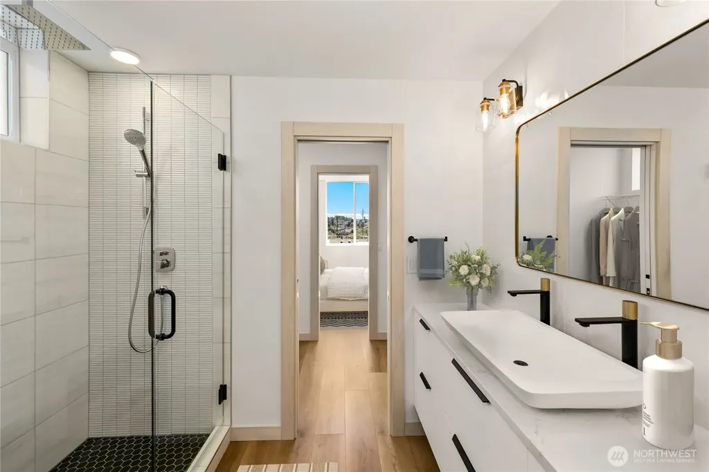4306 S Holden Street Seattle WA 98118