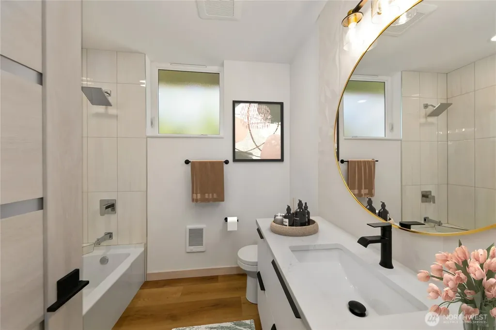 4306 S Holden Street Seattle WA 98118
