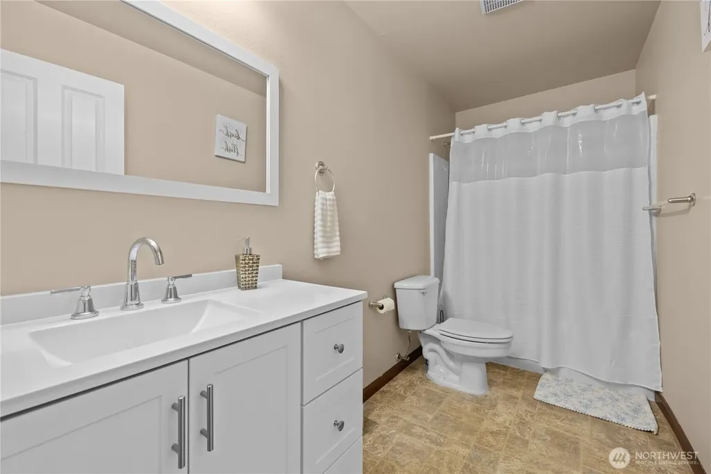 4910 139th Place SE Snohomish WA 98296