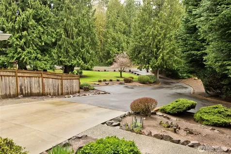 23031 76th Avenue SE Woodinville WA 98072