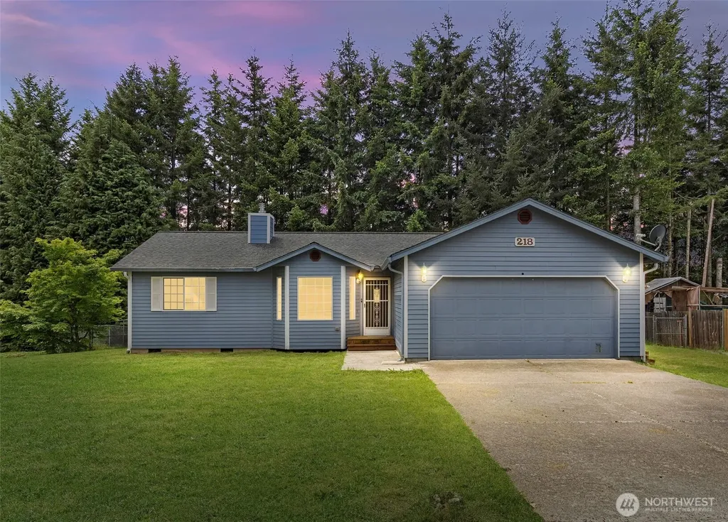 218 Saint Helens Way Winlock WA 98596