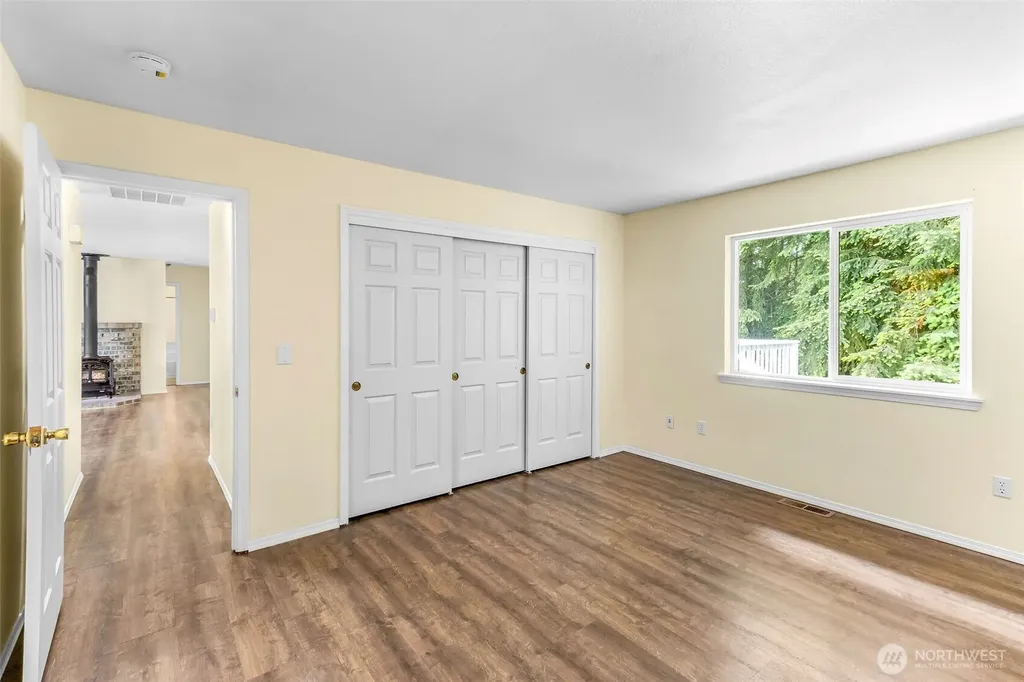 218 Saint Helens Way Winlock WA 98596