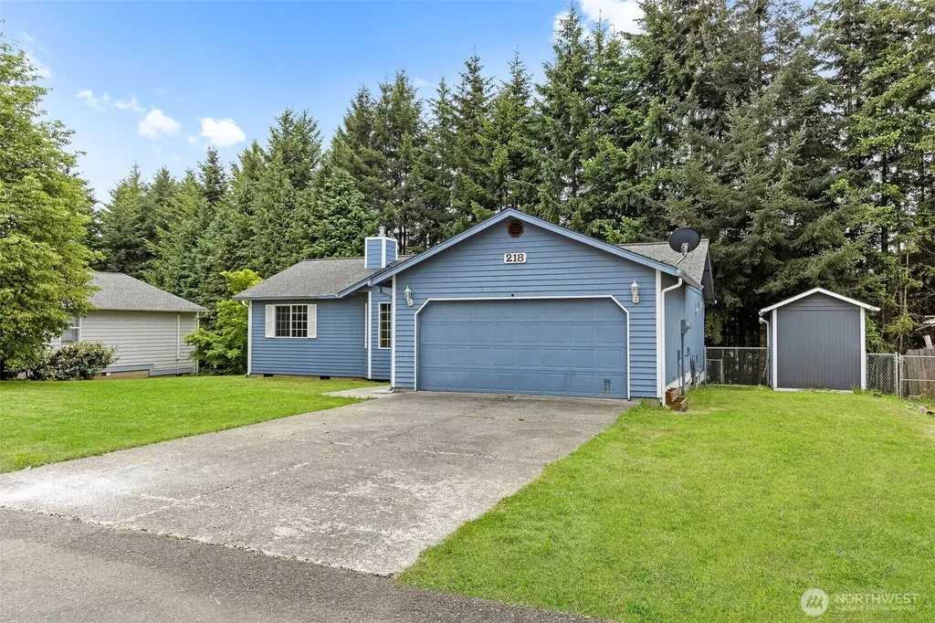 218 Saint Helens Way Winlock WA 98596