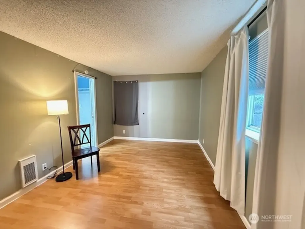 20156 Vikings Crest Loop NW Poulsbo WA 98370