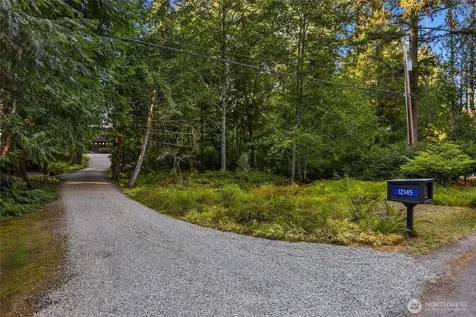12145 Arrow Point Loop NE Bainbridge Island WA 98110