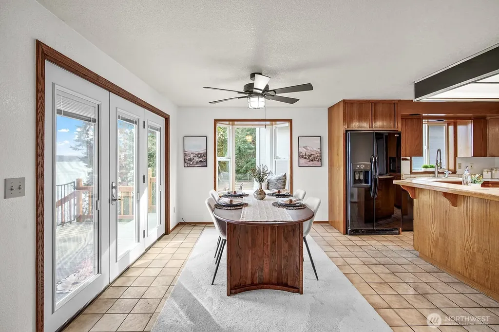 6819 Cliff Avenue SW Longbranch WA 98351