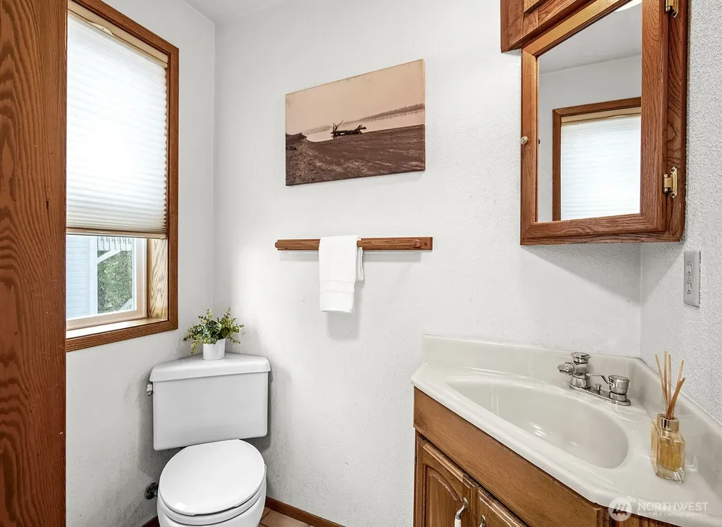 6819 Cliff Avenue SW Longbranch WA 98351