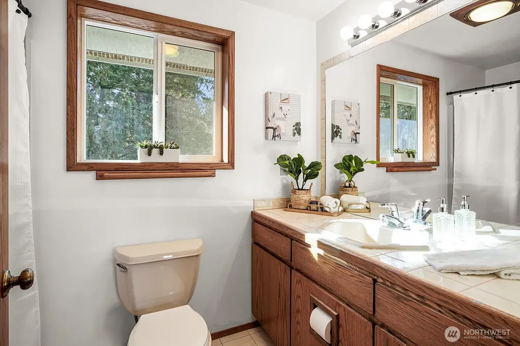 6819 Cliff Avenue SW Longbranch WA 98351