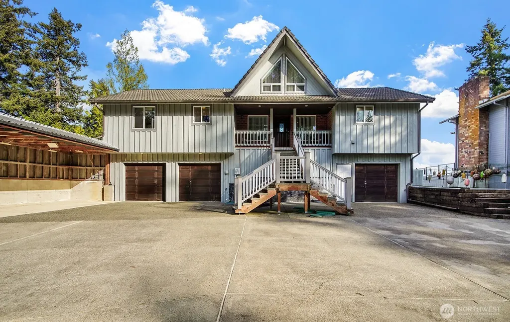 6819 Cliff Avenue SW Longbranch WA 98351