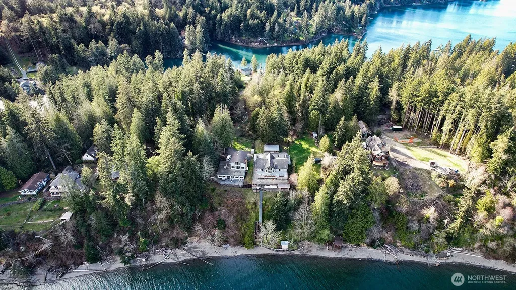 6819 Cliff Avenue SW Longbranch WA 98351