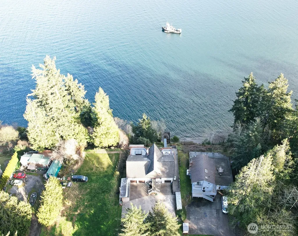 6819 Cliff Avenue SW Longbranch WA 98351