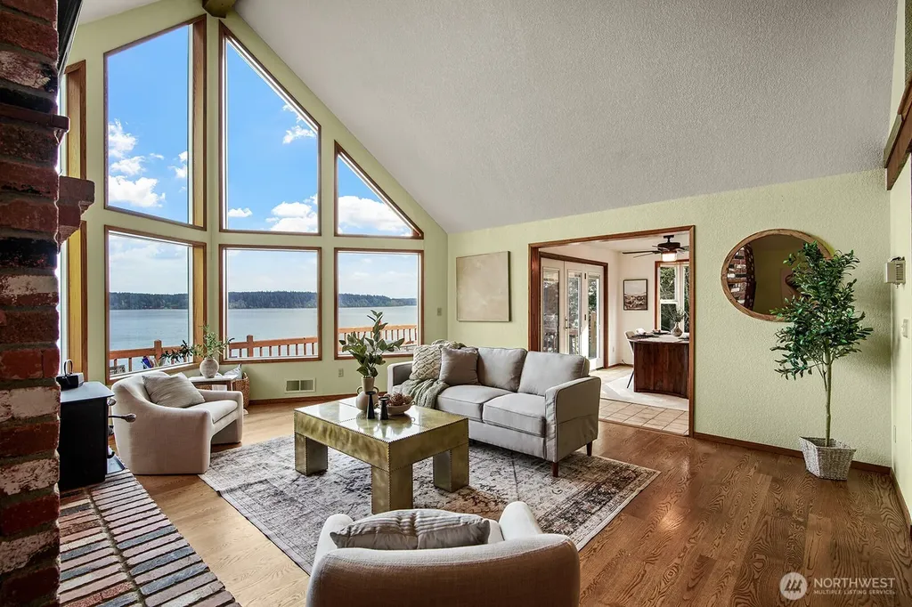 6819 Cliff Avenue SW Longbranch WA 98351
