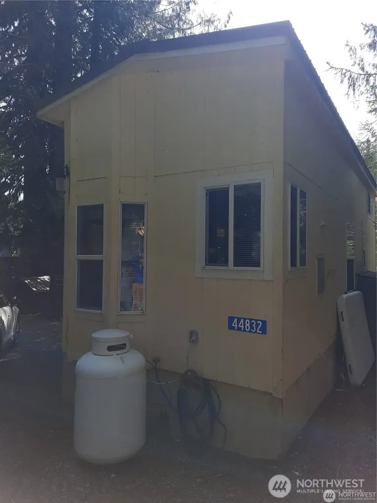 44832 Kloshe Chuck Trail Concrete WA 98237