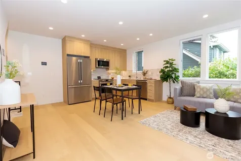 1530 25th Avenue Seattle WA 98122
