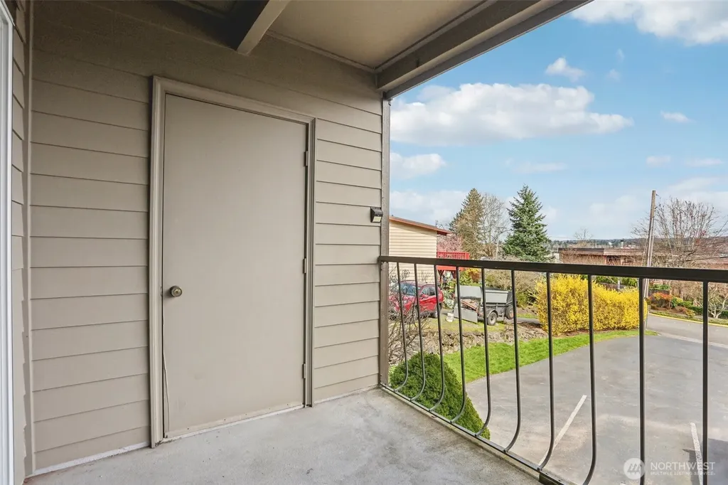 17440 NE 38th Street Redmond WA 98052