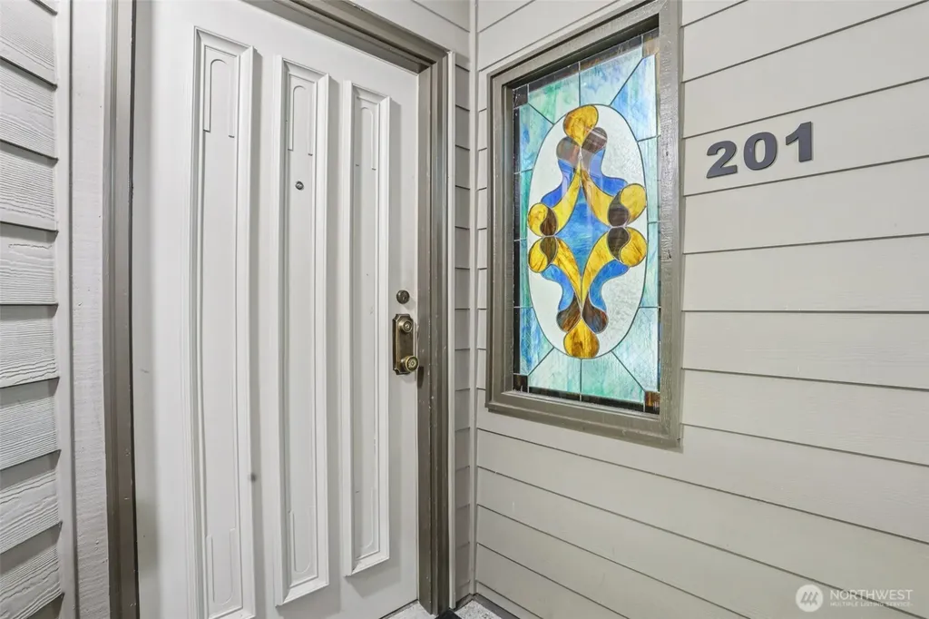 17440 NE 38th Street Redmond WA 98052