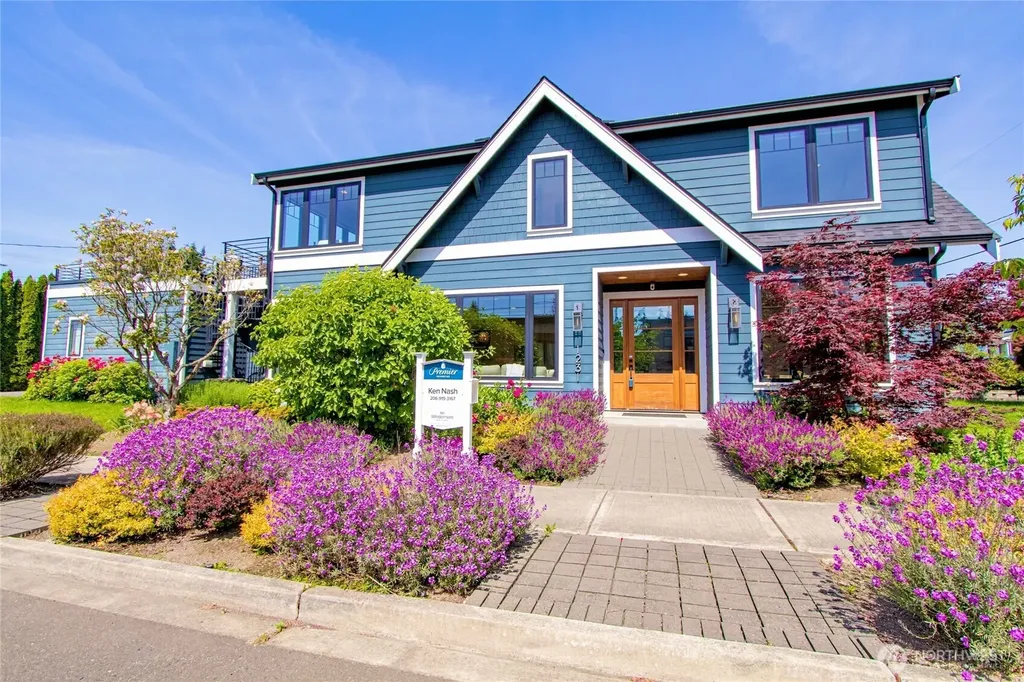 1231 4th Street W Kirkland WA 98033