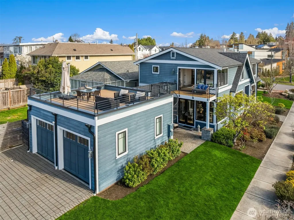 1231 4th Street W Kirkland WA 98033