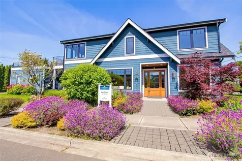 1231 4th Street W Kirkland WA 98033