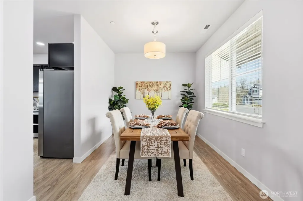 784 Freedom Court SE Port Orchard WA 98366