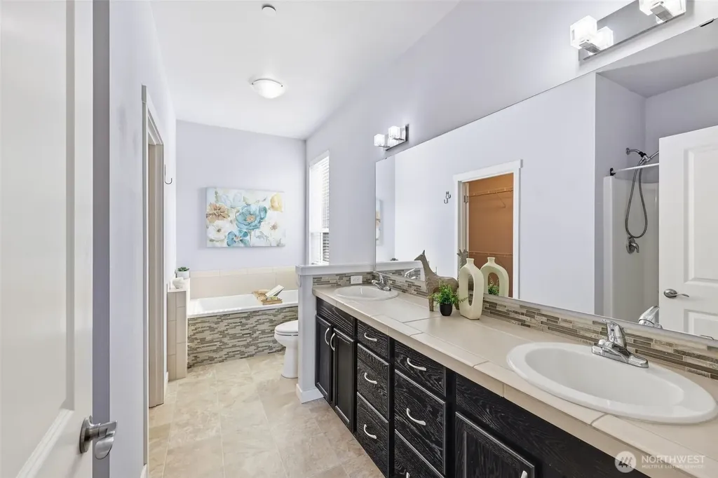 784 Freedom Court SE Port Orchard WA 98366