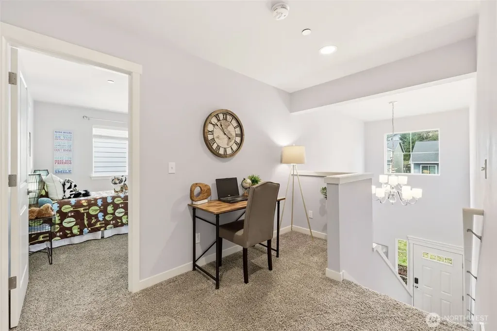 784 Freedom Court SE Port Orchard WA 98366