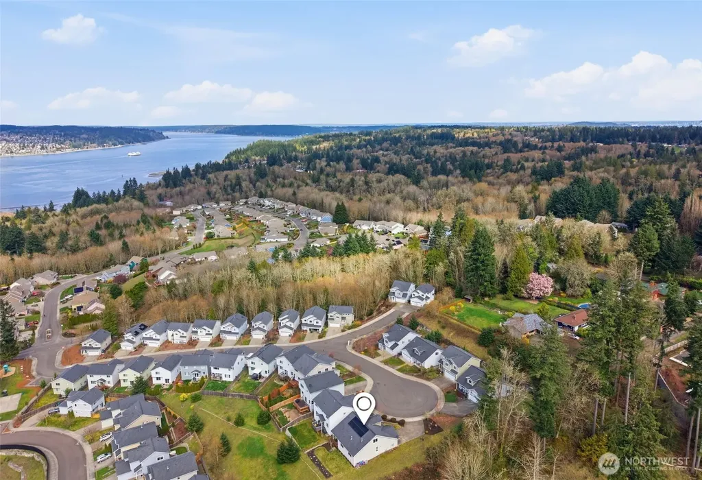 784 Freedom Court SE Port Orchard WA 98366