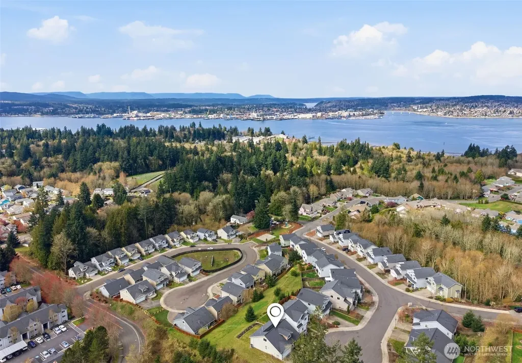 784 Freedom Court SE Port Orchard WA 98366