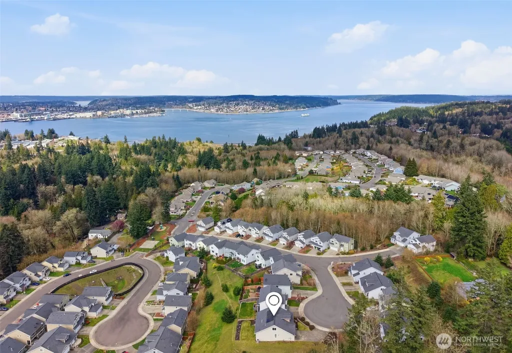 784 Freedom Court SE Port Orchard WA 98366