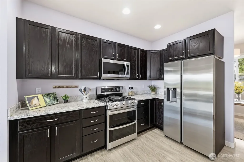 784 Freedom Court SE Port Orchard WA 98366