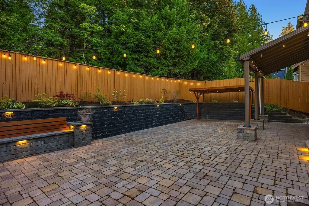 4727 245th Lane SE Sammamish WA 98029