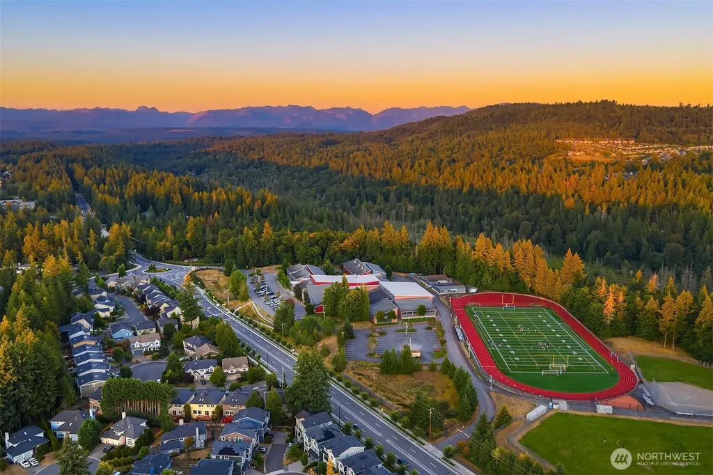 4727 245th Lane SE Sammamish WA 98029