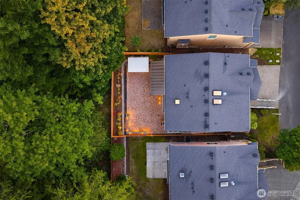 4727 245th Lane SE Sammamish WA 98029