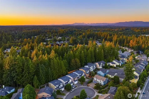 4727 245th Lane SE Sammamish WA 98029