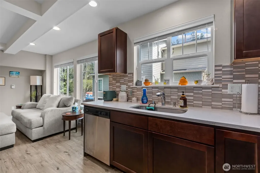 23224 Edmonds Way Edmonds WA 98026