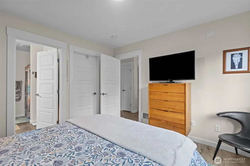 23224 Edmonds Way Edmonds WA 98026