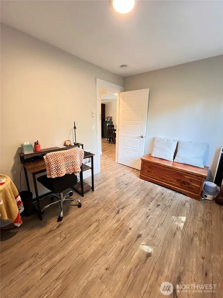 23224 Edmonds Way Edmonds WA 98026