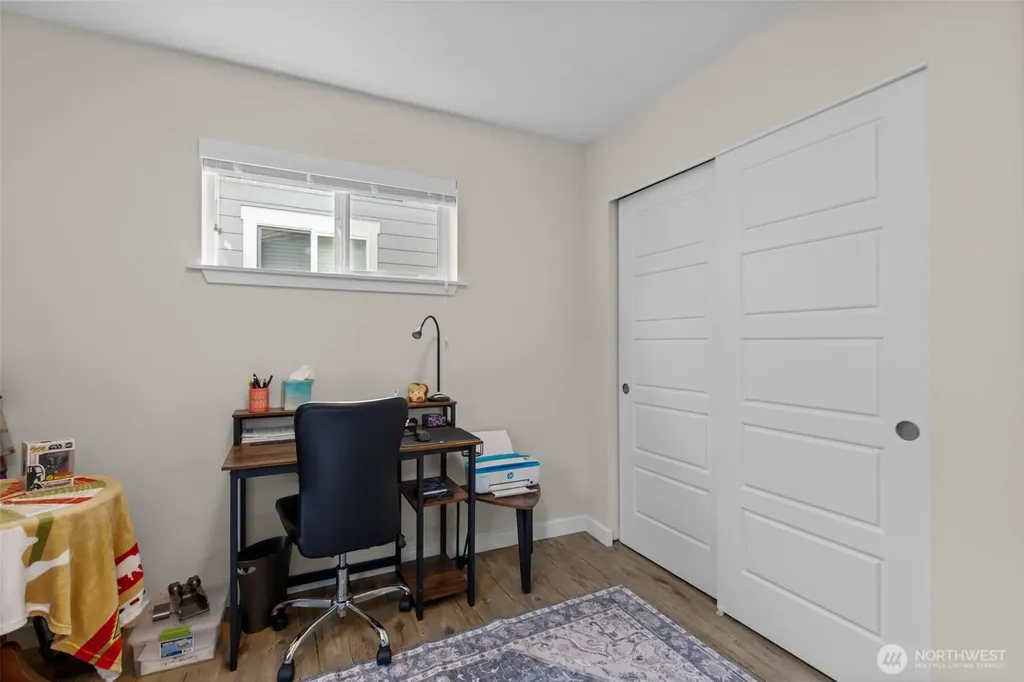 23224 Edmonds Way Edmonds WA 98026