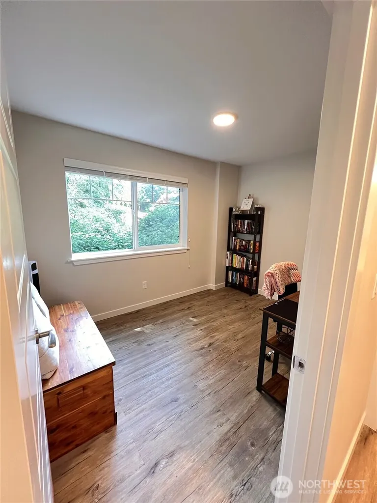 23224 Edmonds Way Edmonds WA 98026