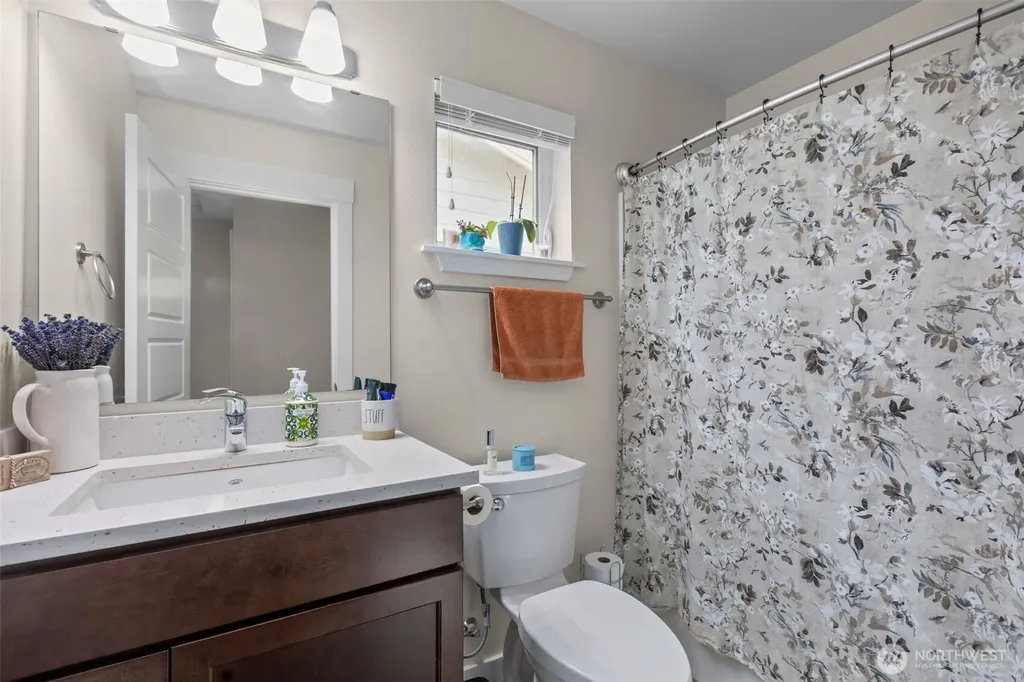 23224 Edmonds Way Edmonds WA 98026