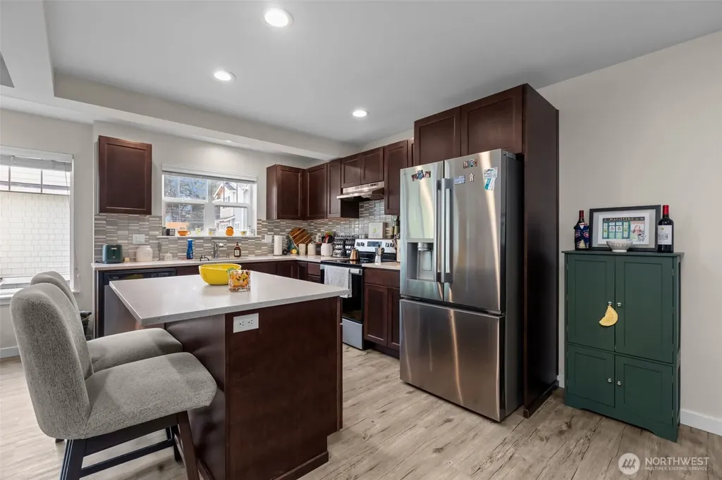 23224 Edmonds Way Edmonds WA 98026