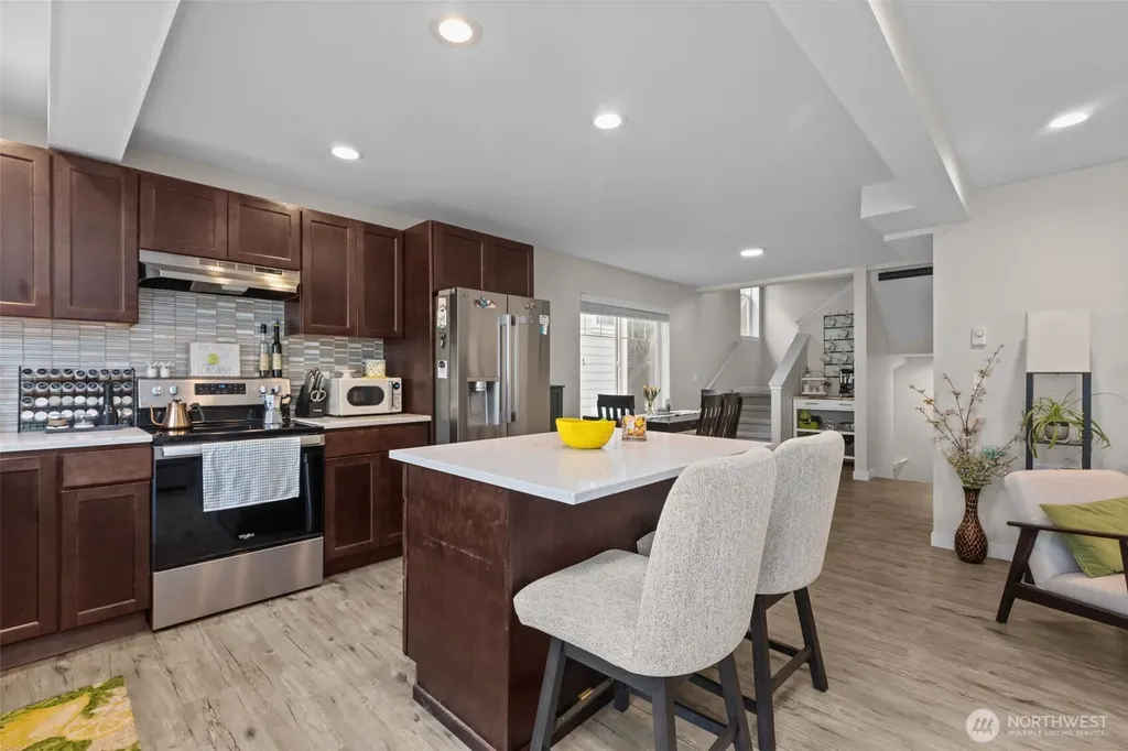 23224 Edmonds Way Edmonds WA 98026