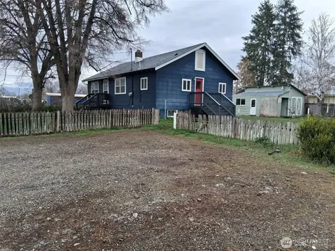 621 Juniper Oroville WA 98844
