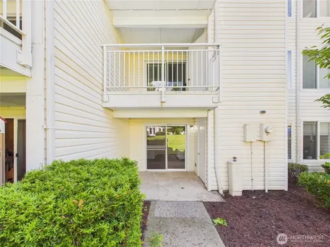 11002 SE Petrovitsky Road Renton WA 98055