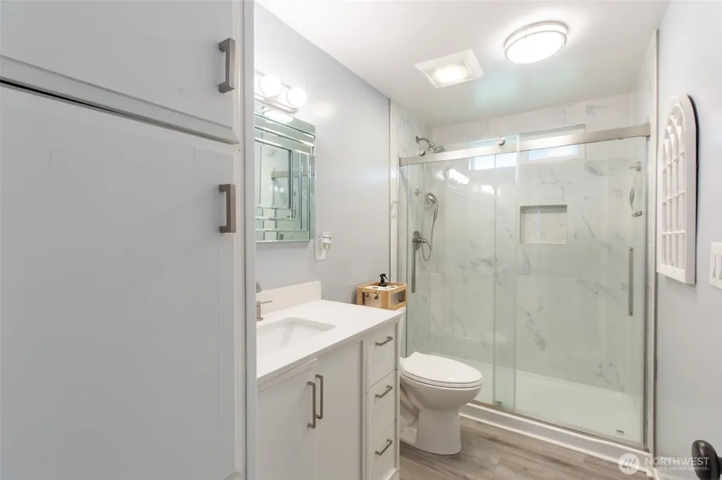 707 37th Street SE Auburn WA 98002