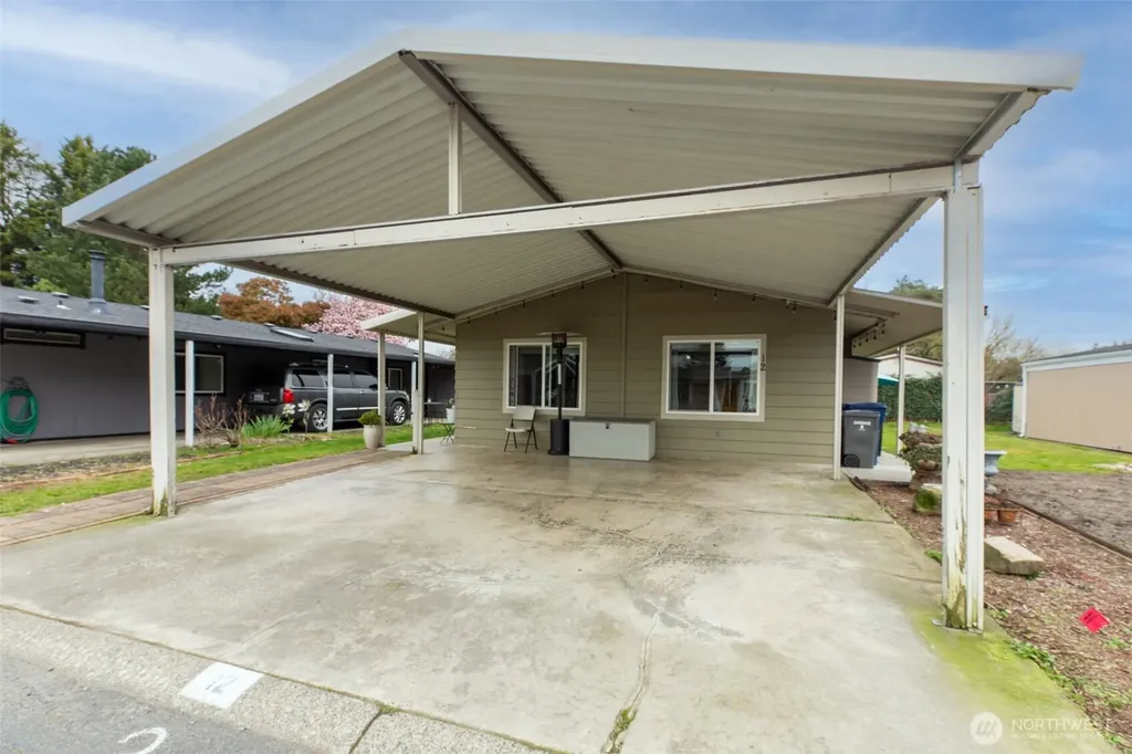 707 37th Street SE Auburn WA 98002