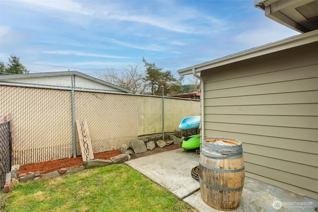 707 37th Street SE Auburn WA 98002