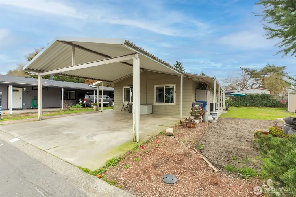 707 37th Street SE Auburn WA 98002