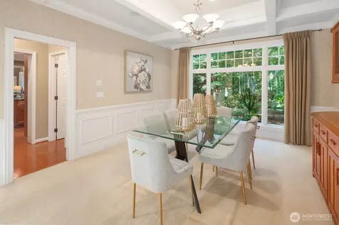 13695 NE 32nd Place Bellevue WA 98005